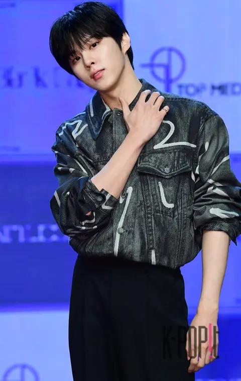 Kim Woo-seok — Showcase