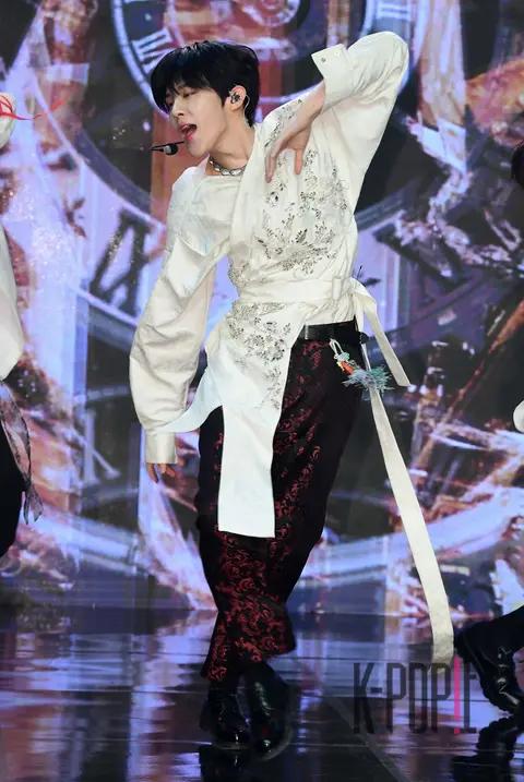 Kim Woo-seok — Showcase