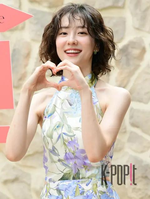 Park Ji-hyun — Launch