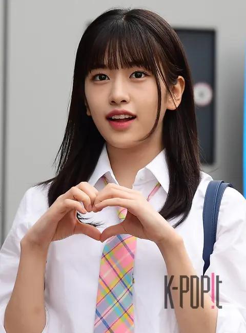 Ahn Yu-jin (IVE) — Arrival