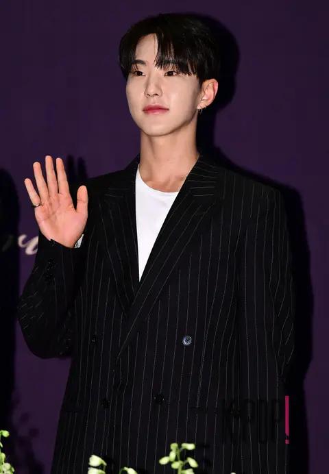 Hoshi (SEVENTEEN) — Lee Seung-gi, Lee Da-in Wedding