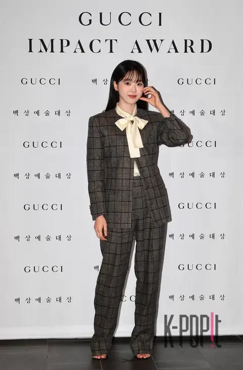 Kim Si-eun — Baeksang Gucci