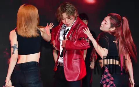 Park Ji-hoon — Showcase