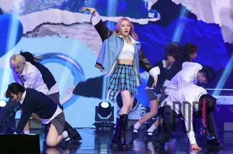 Lee Chae-yeon — Showcase