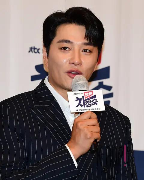 Min Woo-hyuk — Doctor Cha Jung-suk Production Briefing