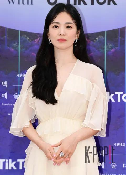 Song Hye-kyo — Baeksang Arts Awards Red Carpet