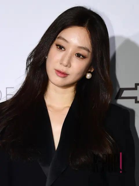 Jeong Ryeo-won — Launch