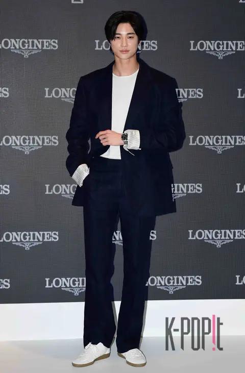 Byeon Woo-seok — Launch