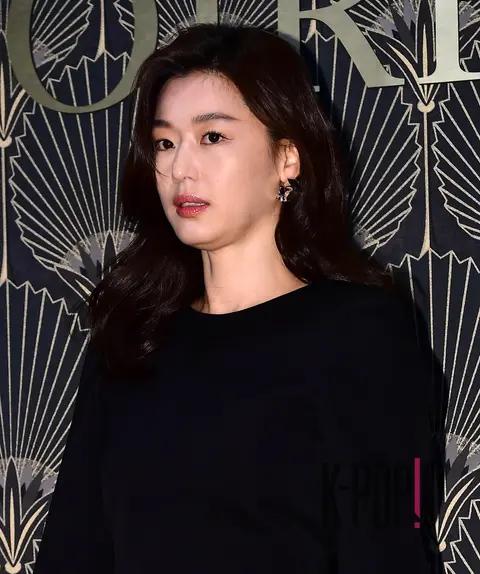 Jun Ji-hyun — Launch