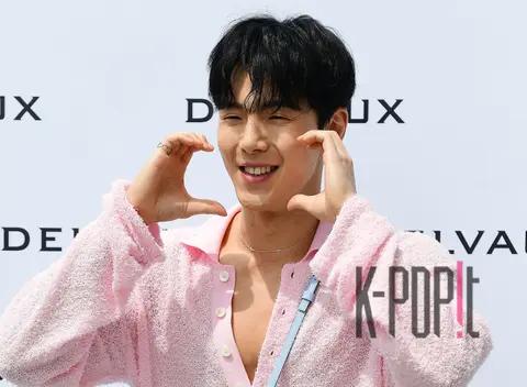 Shownu (MONSTA X) — Launch