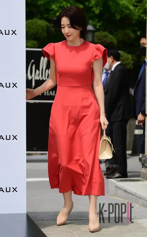 Lee Young-ae — Launch