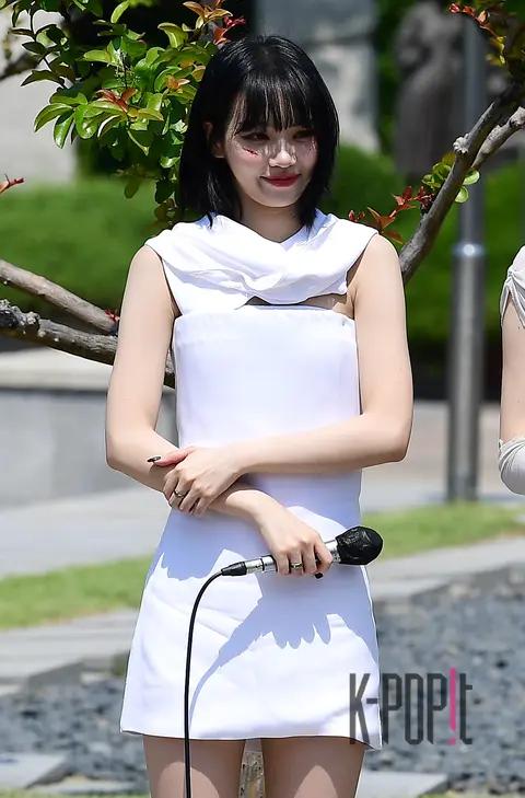 Chaewon (LE SSERAFIM) — Mini Fan Meeting
