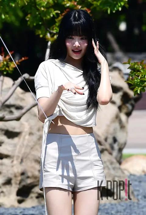 Eunchae (LE SSERAFIM) — Mini Fan Meeting