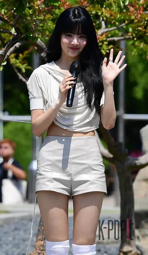 Eunchae (LE SSERAFIM) — Mini Fan Meeting