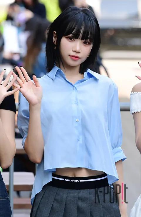 Chaewon (LE SSERAFIM) — Music Bank Arrival