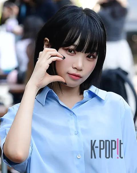 Chaewon (LE SSERAFIM) — Music Bank Arrival