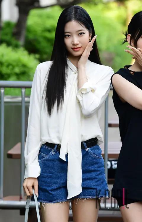 KAZUHA (LE SSERAFIM) — Music Bank Arrival