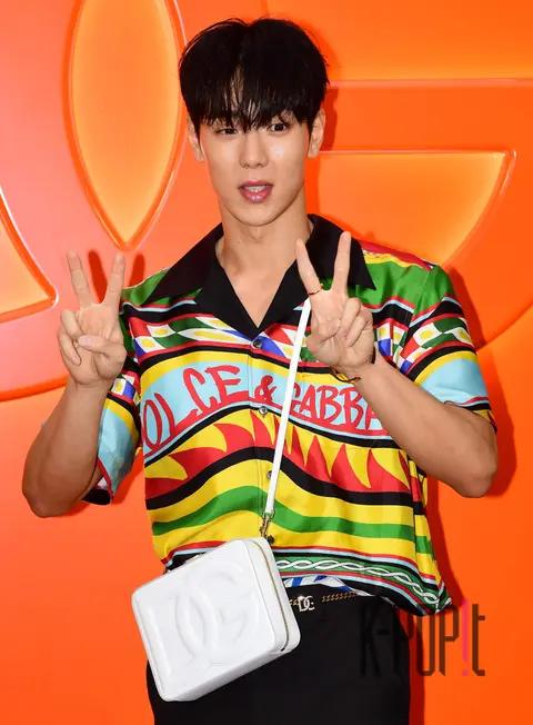 Shownu (MONSTA X) — Launch