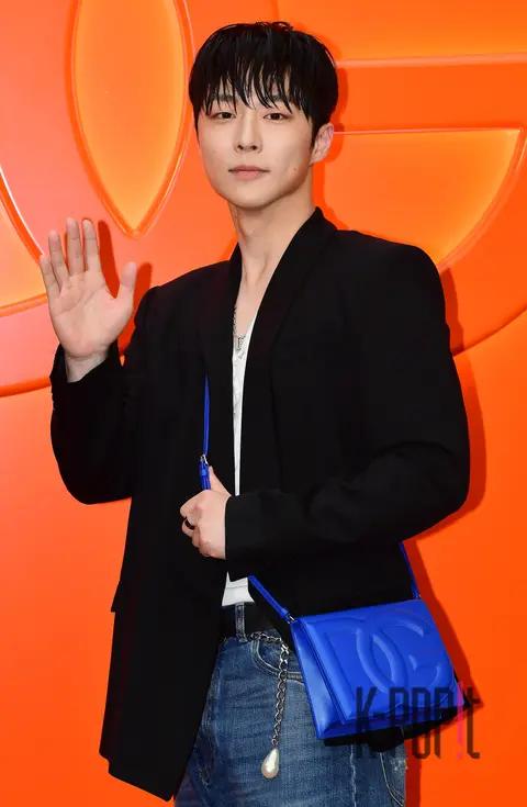 Bae In-hyuk — Launch