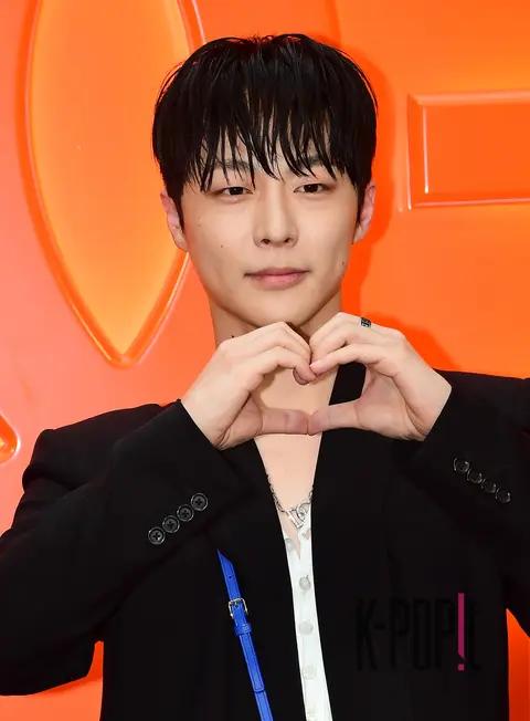 Bae In-hyuk — Launch