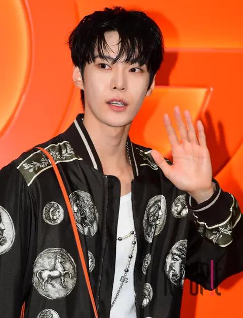 Doyoung (NCT) — Launch