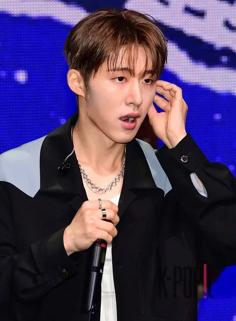 B.I — Showcase