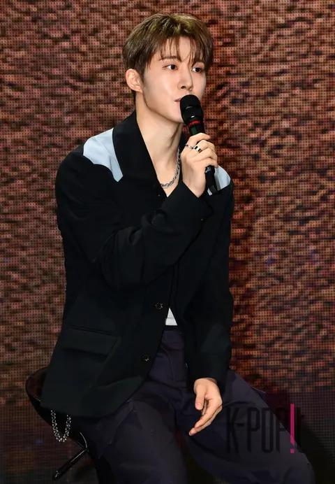 B.I — Showcase