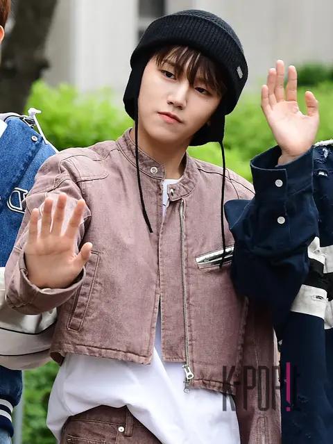 Riwoo (BOYNEXTDOOR) — Music Bank Arrival