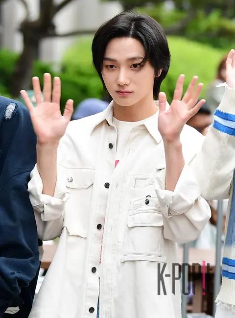Sung-ho (BOYNEXTDOOR) — Music Bank Arrival