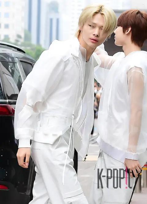 NIKI (ENHYPEN) — Music Bank Arrival