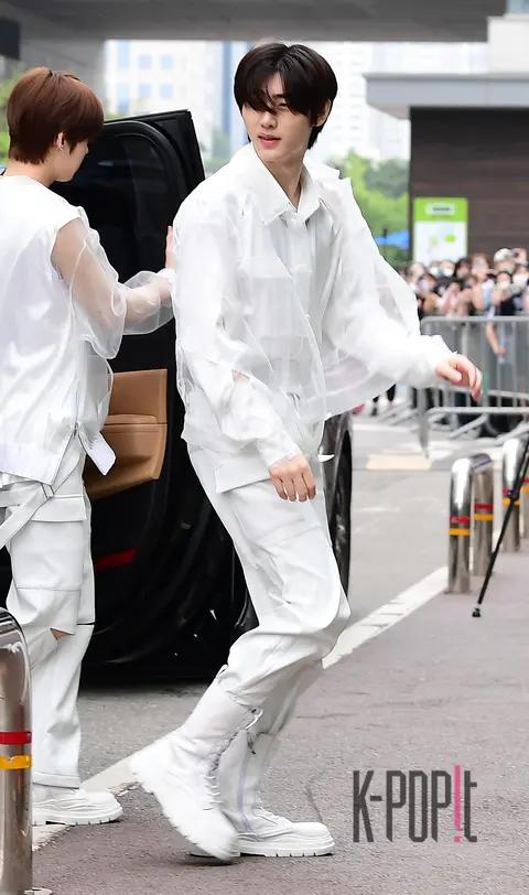 Sunghoon (ENHYPEN) — Music Bank Arrival