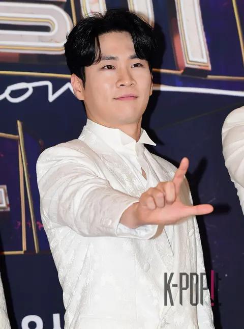 Liberante Kim Ji-hoon — Phantom Singer 4 Photo Time