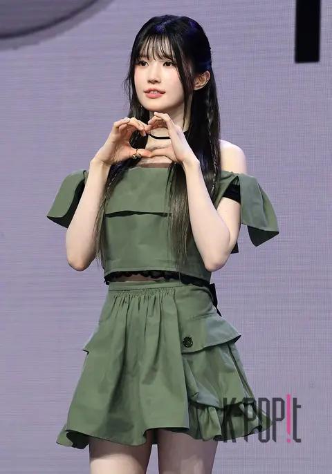 Song Ha-young — Showcase