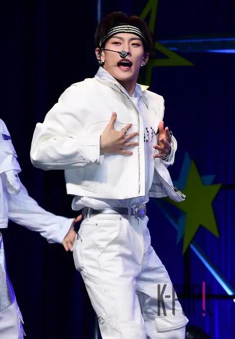 Woo Kyung-joon (THE NEW SIX) — Showcase
