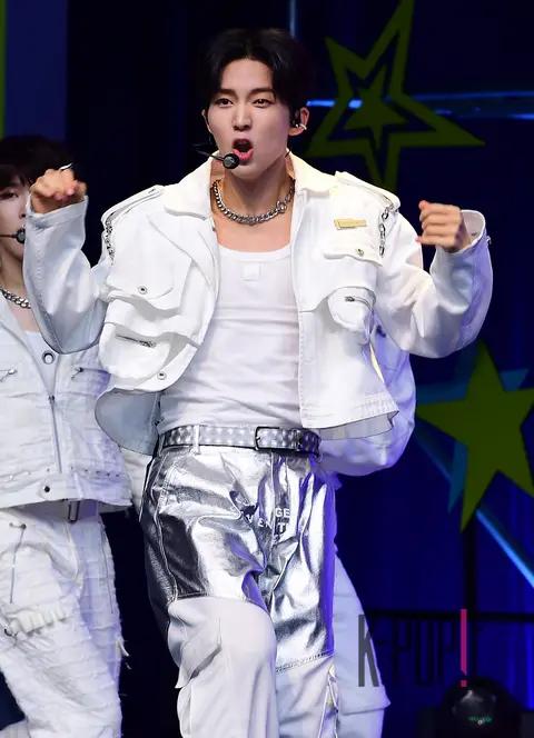 Eun-hwi (THE NEW SIX) — Showcase