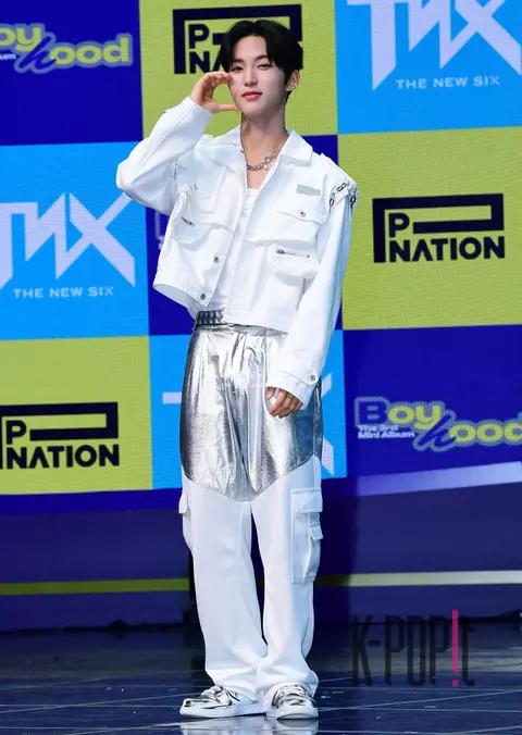Eun-hwi (THE NEW SIX) — Showcase