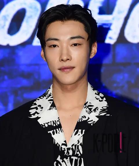 Woo Do-hwan — Hunting Dogs Production Briefing