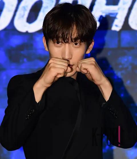 Lee Sang-i — Hunting Dogs Production Briefing