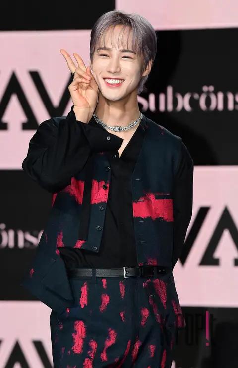 Ainō (VAV) — Showcase