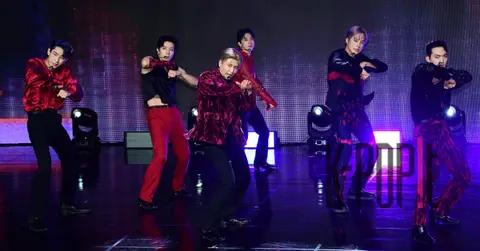 VAV — Showcase
