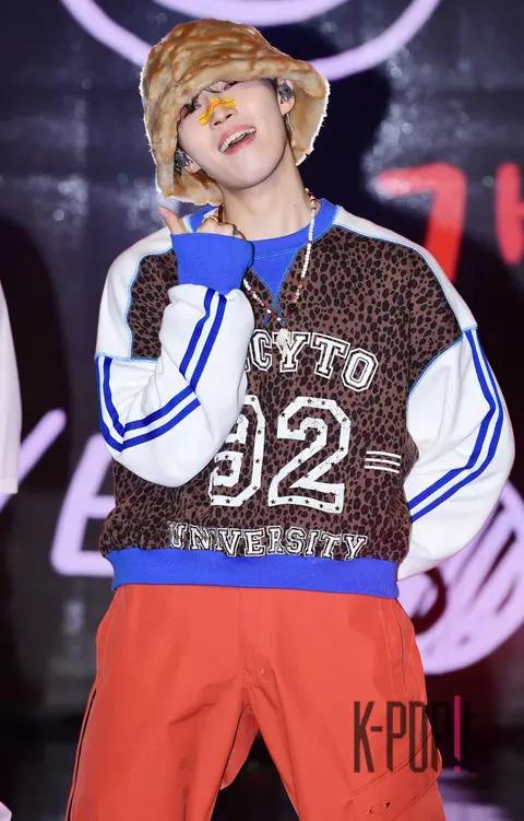 Kim Jaehwan — Showcase