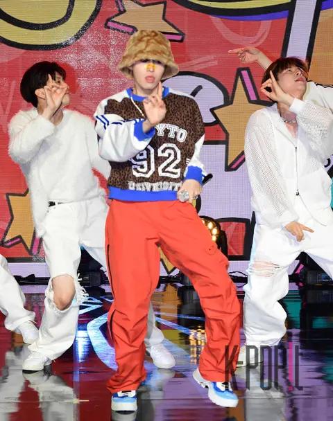 Kim Jaehwan — Showcase