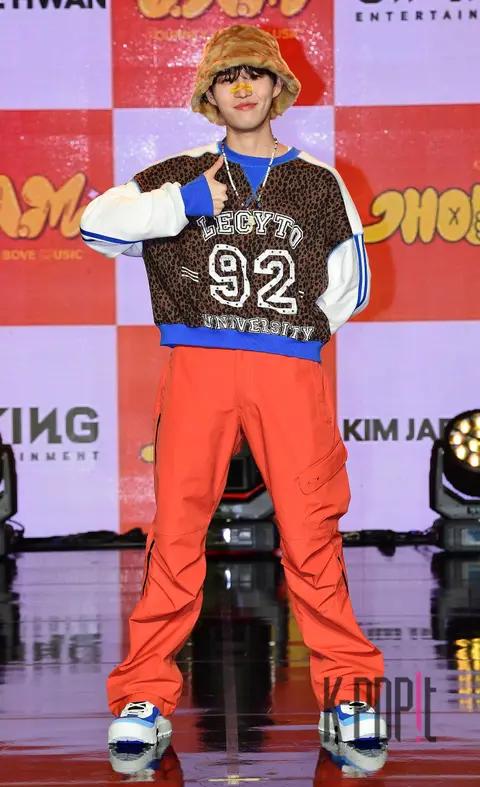 Kim Jaehwan — Showcase
