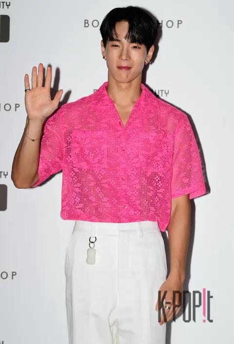 Shownu (MONSTA X) — Launch