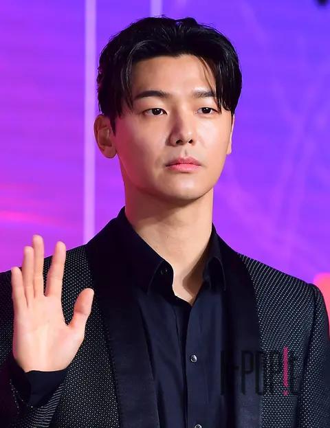 Kang Min-hyuk — Celebrity Production Briefing