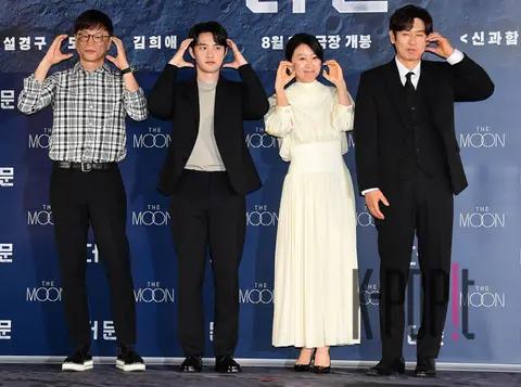 Director Kim Yong-hwa, Kim Hee-ae, D.O., Seol Kyung-gu — The Moon Production Briefing