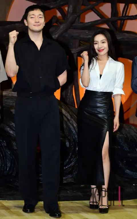 Son Seok-gu, Choi Hee-seo — Army on a Tree Press Conference