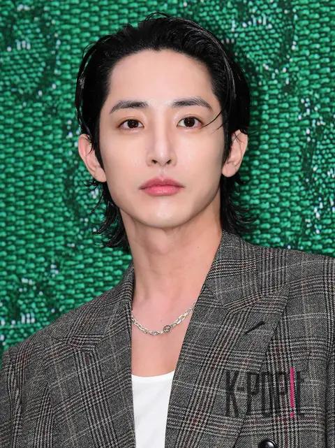 Lee Soo-hyuk — Launch