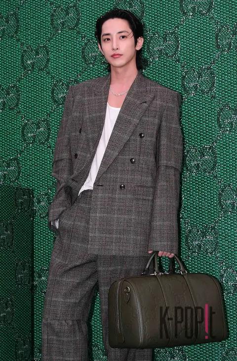 Lee Soo-hyuk — Launch