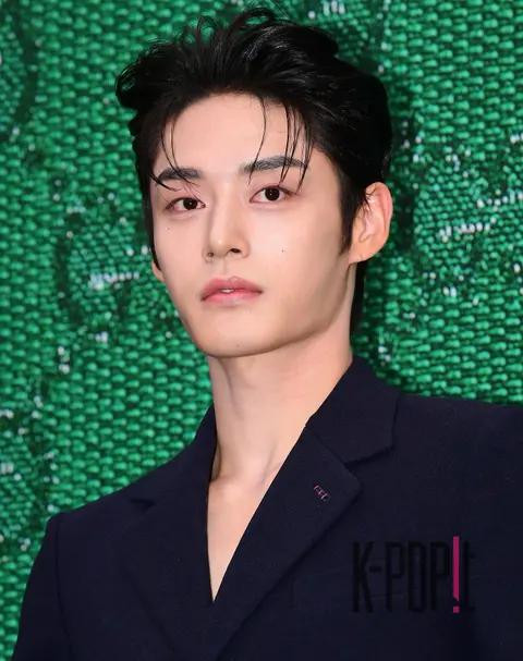 Jiwoong (ZEROBASEONE) — Launch